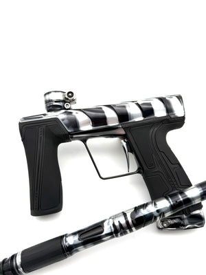 Open image in slideshow, *Project Scales R5: Zebra*
